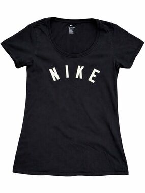 Nike Black White Graphic Tee Womens M Athleisure Workout